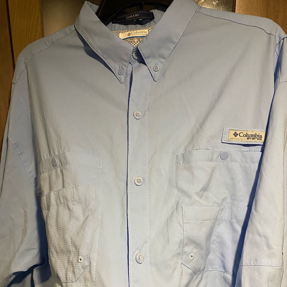 Columbia Long Sleeve 
Tamiami 
XL
Light Blue
Used worn couple times